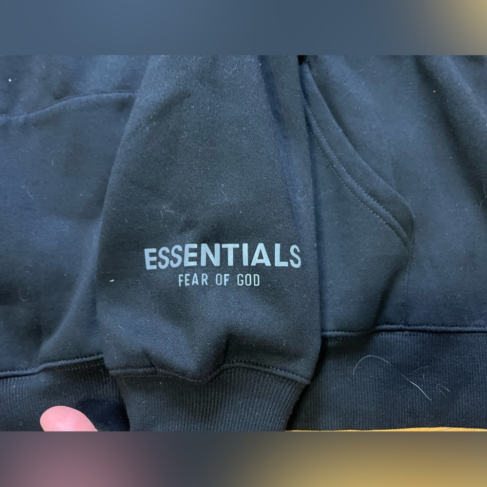Essentials hoodie - Picture 2 of 5